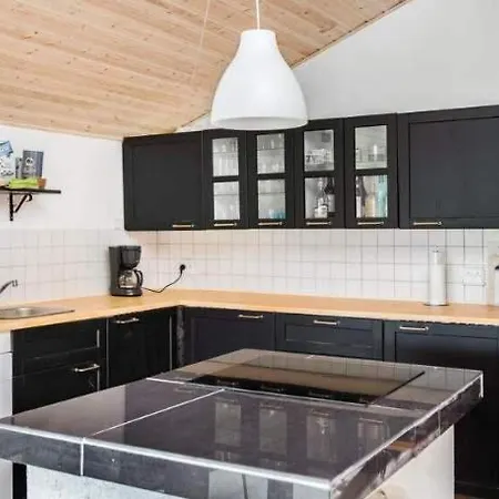 בית נופש Coastal Hideout Vacation